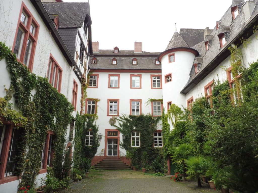 Innenhof Martinsschloss Lahnstein
